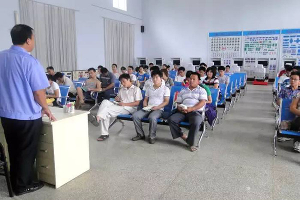 海南駕培新政 5月1日起駕?？勺孕衅赣媒叹殕T，行業(yè)迎來市場化新變革
