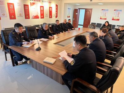 聚焦黨建引領(lǐng)推動行業(yè)發(fā)展——市機動車駕駛員培訓(xùn)綜合執(zhí)法大隊召開組織生活會部署會